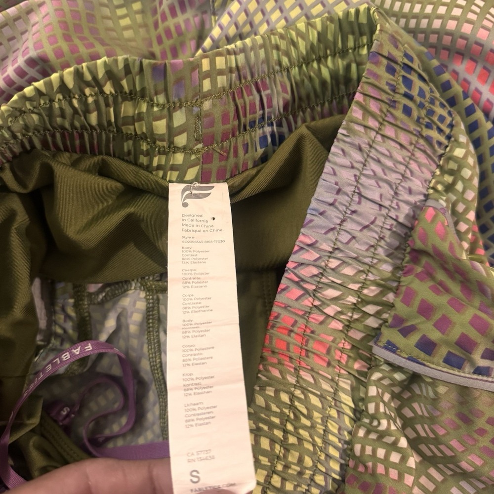 Fabletics Vibrant Women's Running Shorts Size S Small Pockets Lined Athletic - Picture 8 of 10